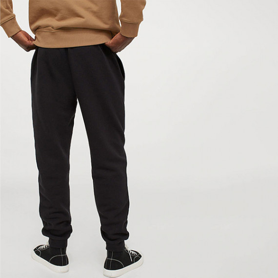 http://13.200.69.142/products/men-black-regular-fit-joggers