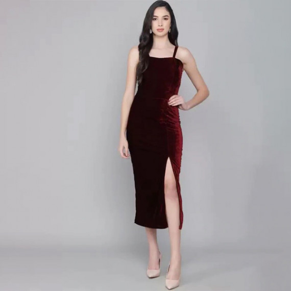 http://13.200.69.142/products/maroon-velvet-sheath-midi-dress
