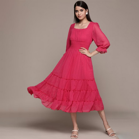 http://13.200.69.142/products/fuchsia-solid-chiffon-smocked-tiered-midi-dress