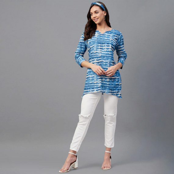 http://13.200.69.142/products/women-blue-tunics