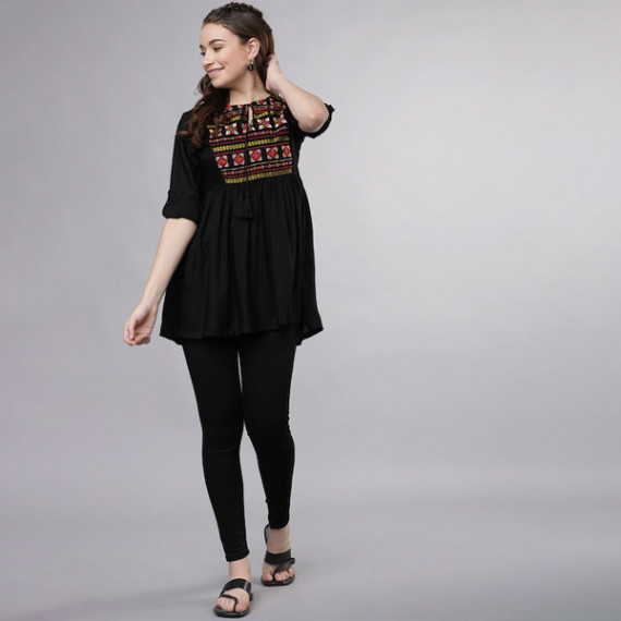 http://13.200.69.142/products/women-black-solid-tunic