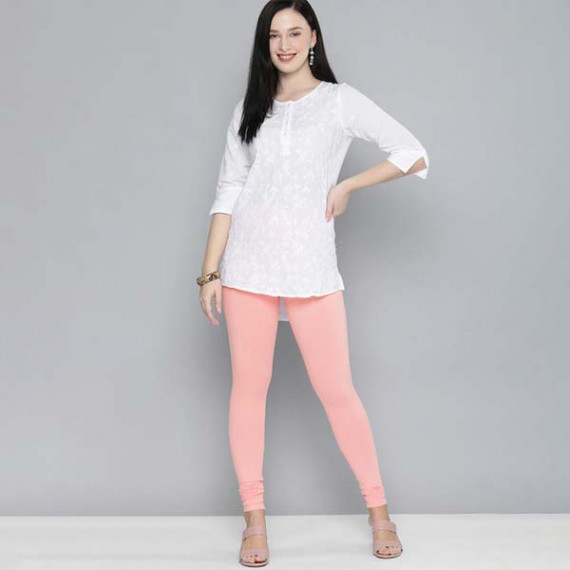 http://13.200.69.142/products/women-pink-solid-leggings