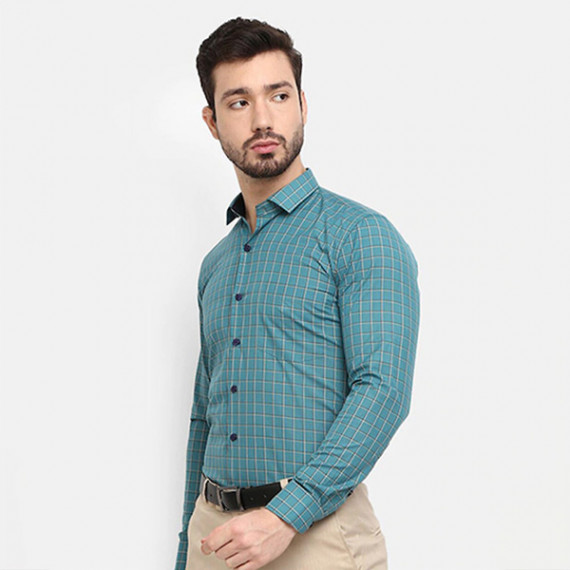 http://13.200.69.142/products/men-green-checked-formal-shirt