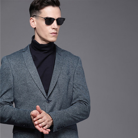 http://13.200.69.142/products/men-navy-blue-self-design-super-slim-fit-single-breasted-blazer