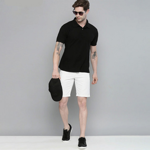 http://13.200.69.142/products/men-white-slim-fit-chino-shorts