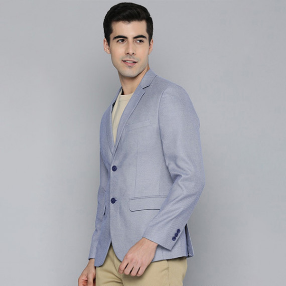 http://13.200.69.142/products/men-blue-self-design-textured-regular-fit-smart-casual-blazer