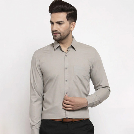 http://13.200.69.142/products/men-grey-smart-regular-fit-solid-formal-shirt